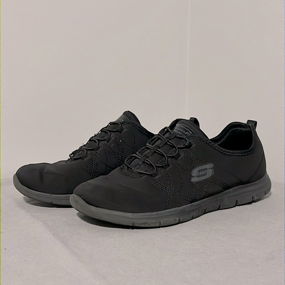 Skechers Work Slip Resistant Relaxed Fit Elastic No laces